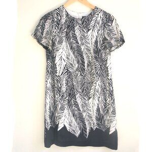 Size 0 (fits S) - CLUB MONACO Women's Black an White Print Silk Shift Dress